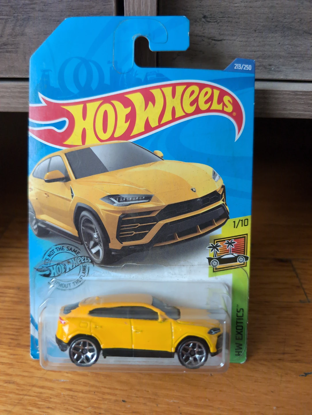 Hot Wheels Lamborghini Urus '17 Yellow HW Exotics