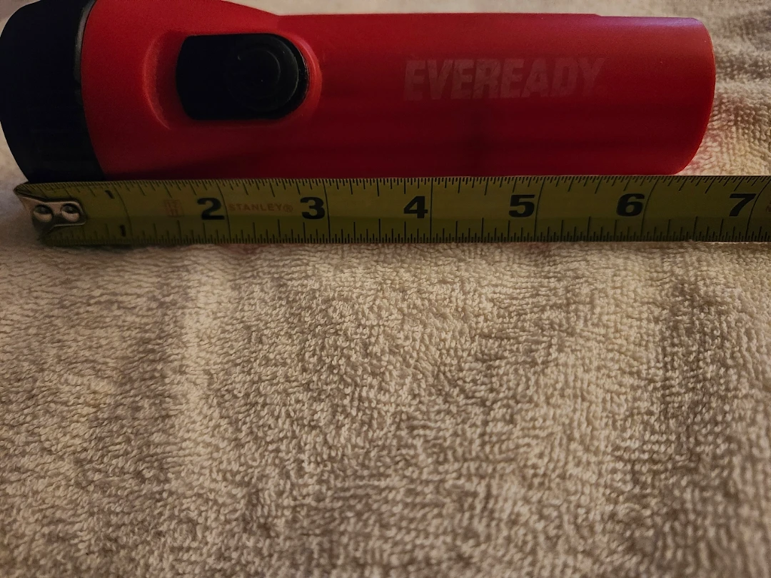 Flashlight new red with black, Eveready - photo 4