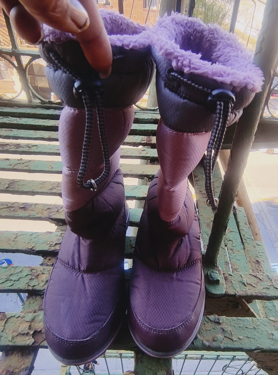 L.L.Bean kids Puffer Winter Boots - Purple - Size 5 - photo 2