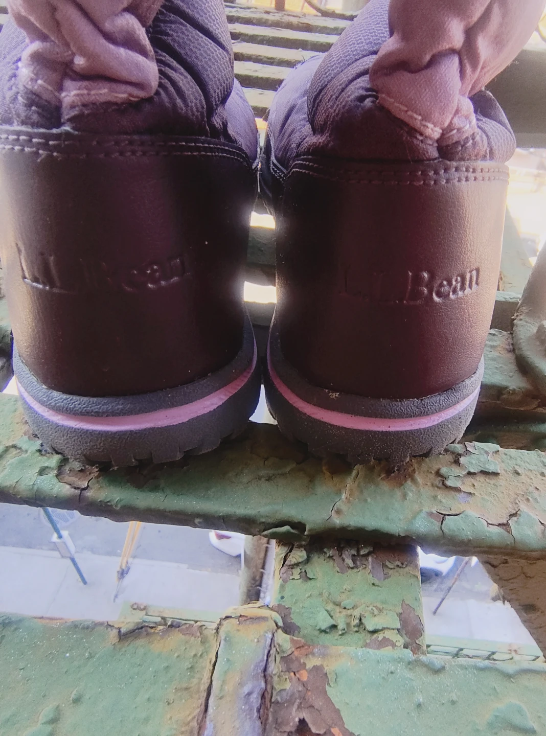 L.L.Bean kids Puffer Winter Boots - Purple - Size 5 - photo 4