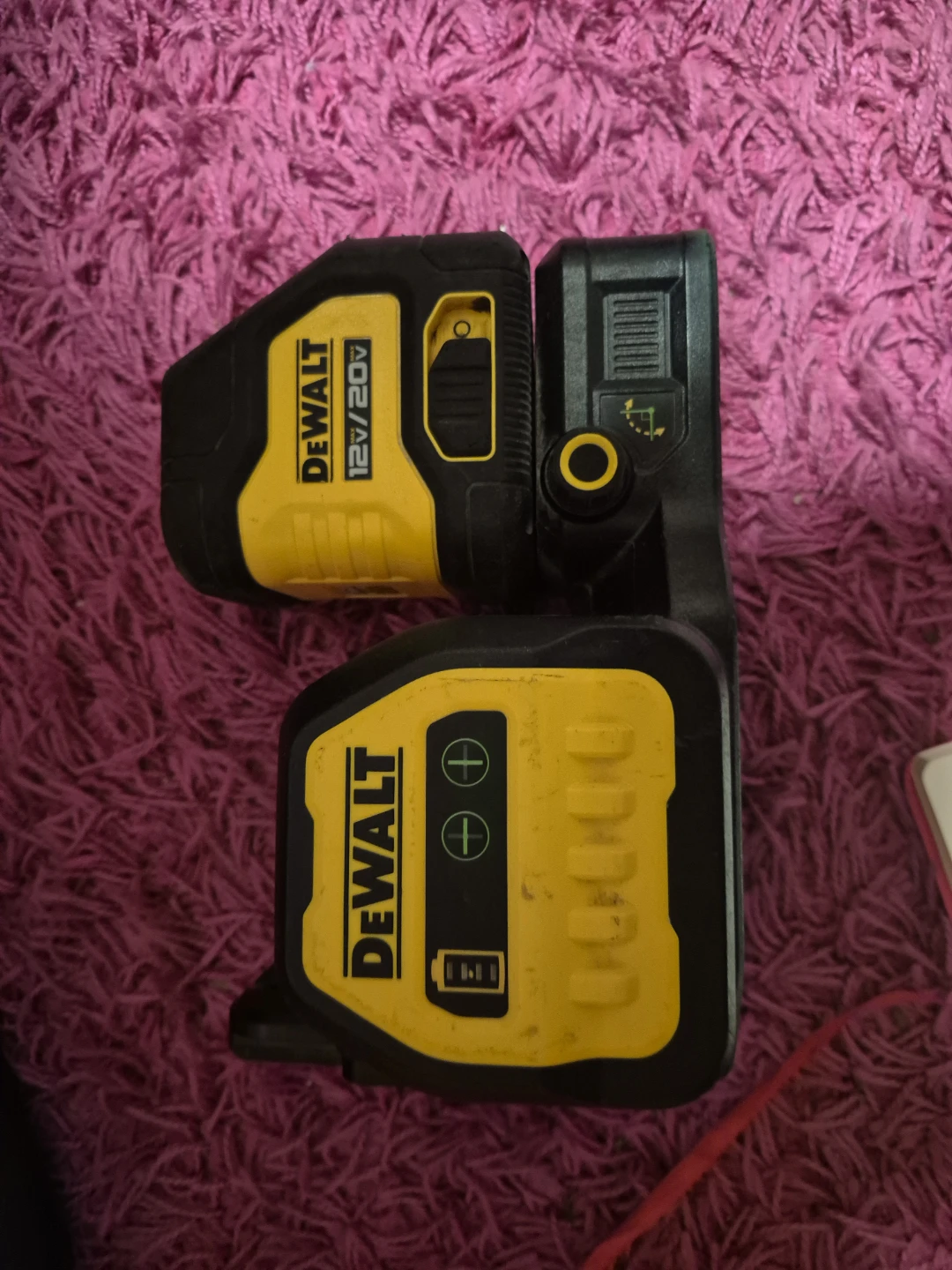 DEWALT DCLE34020 20V Cross Line Laser