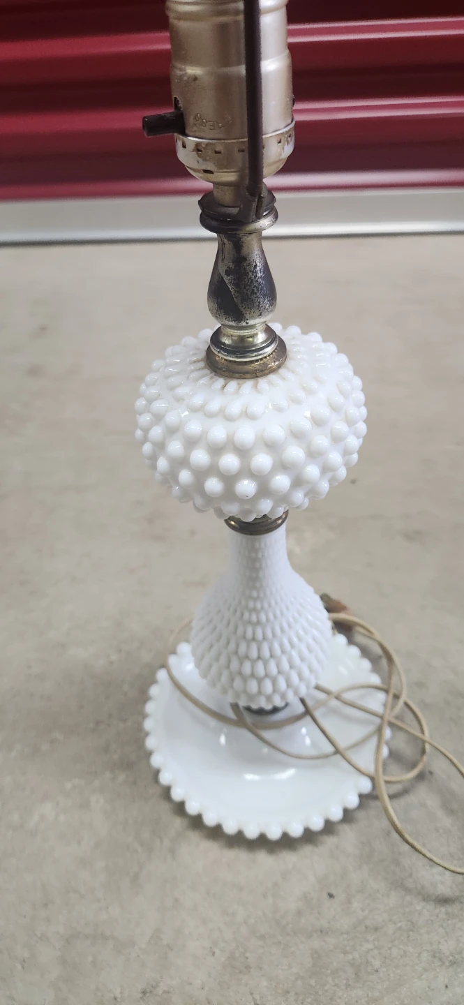 Vintage Hobnail Milk Glass Table Lamp White - photo 2