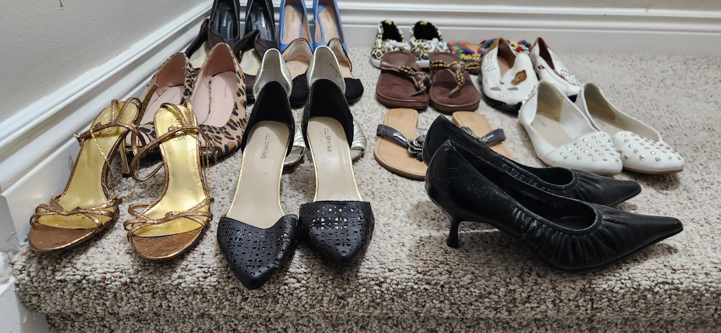 Assorted Women's Shoes Bundle - photo 5