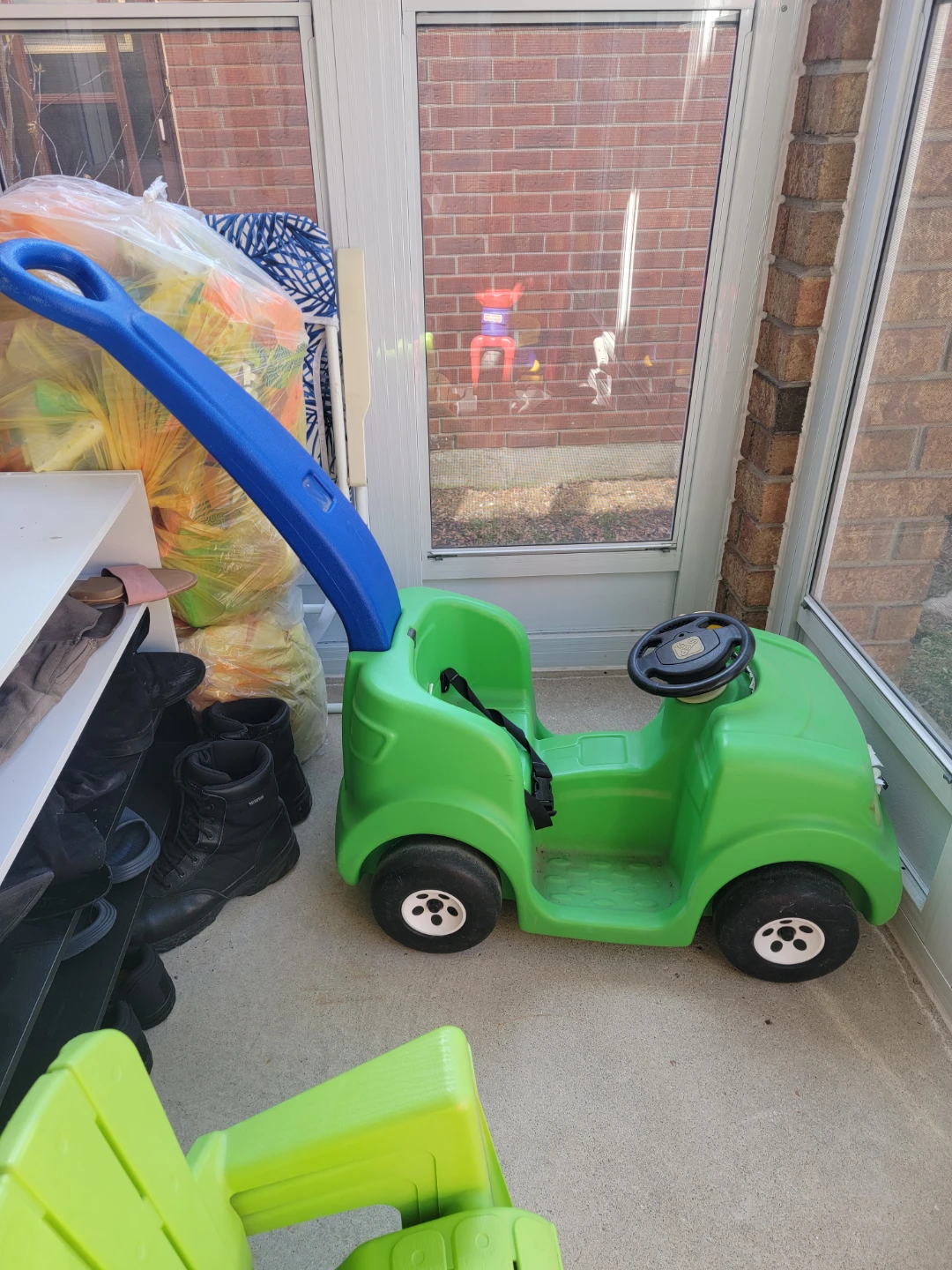 Kids Ride On Car with Parent Push Handle