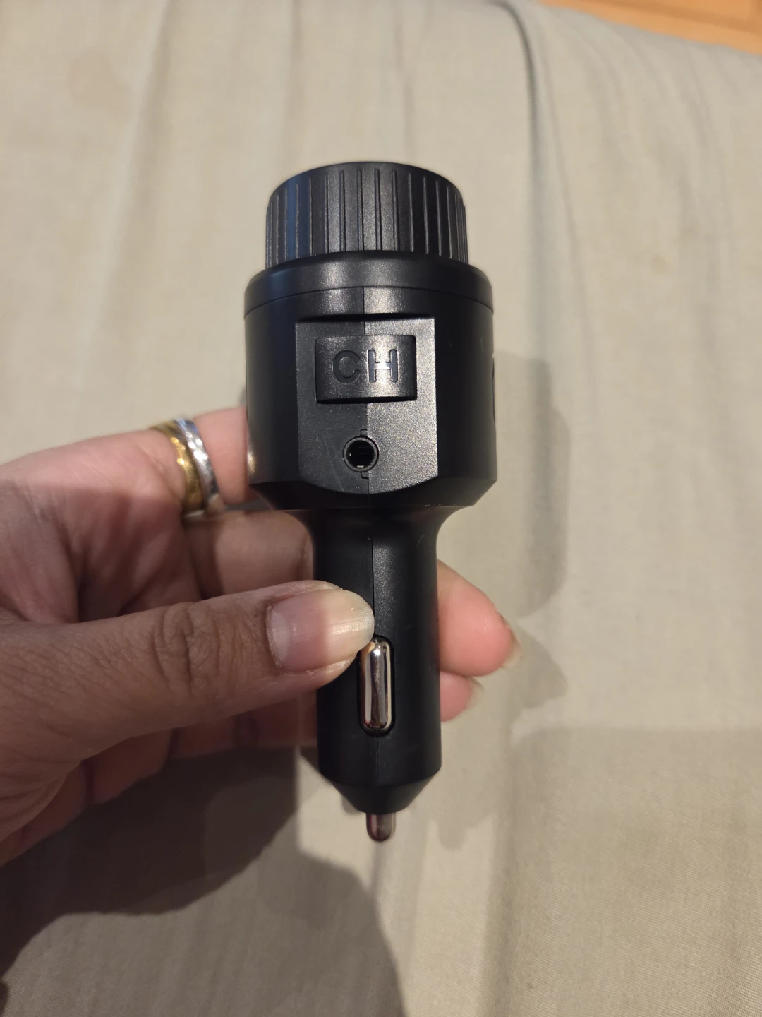 In car bluetooth music player and phone call + USB a&c charger - photo 3