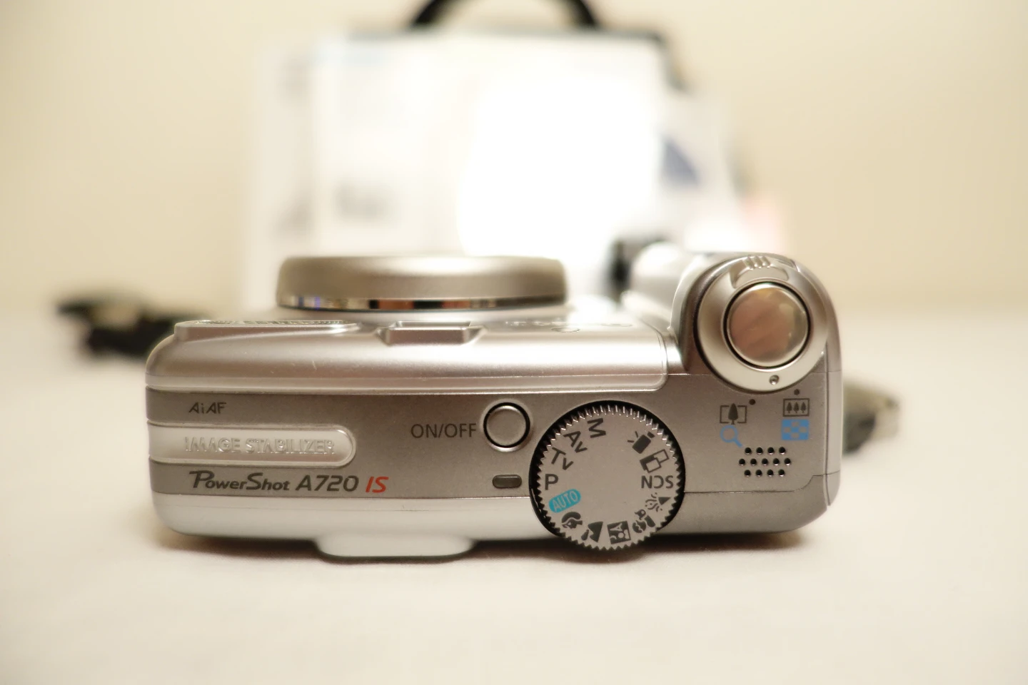 Canon PowerShot A720 IS Digital Camera Bundle - photo 4