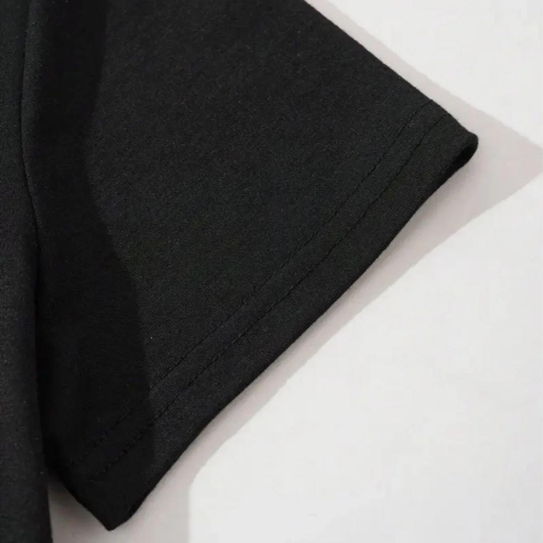 Black T-Shirt - photo 4