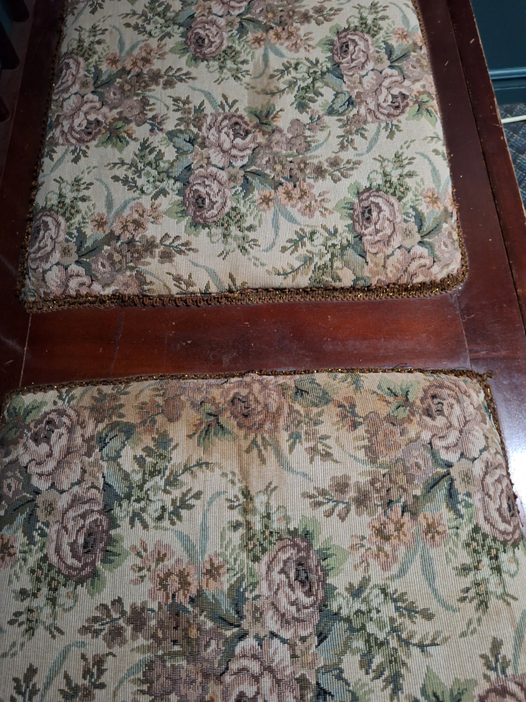 Wooden Settee with Floral Upholstery - photo 2
