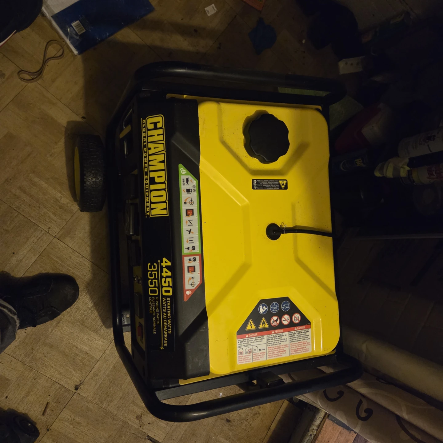 Champion 4450W Starting / 3550W Running Generator - photo 2