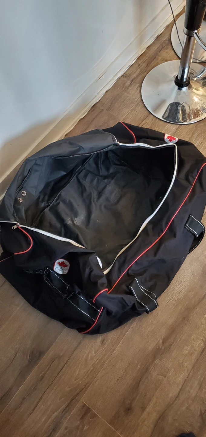 Team Canada Olympic Hockey Bag - photo 3