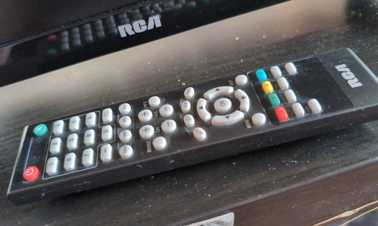 RCA Television with Remote - photo 2