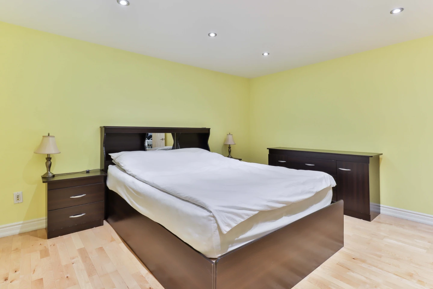 Basement for rent - photo 4