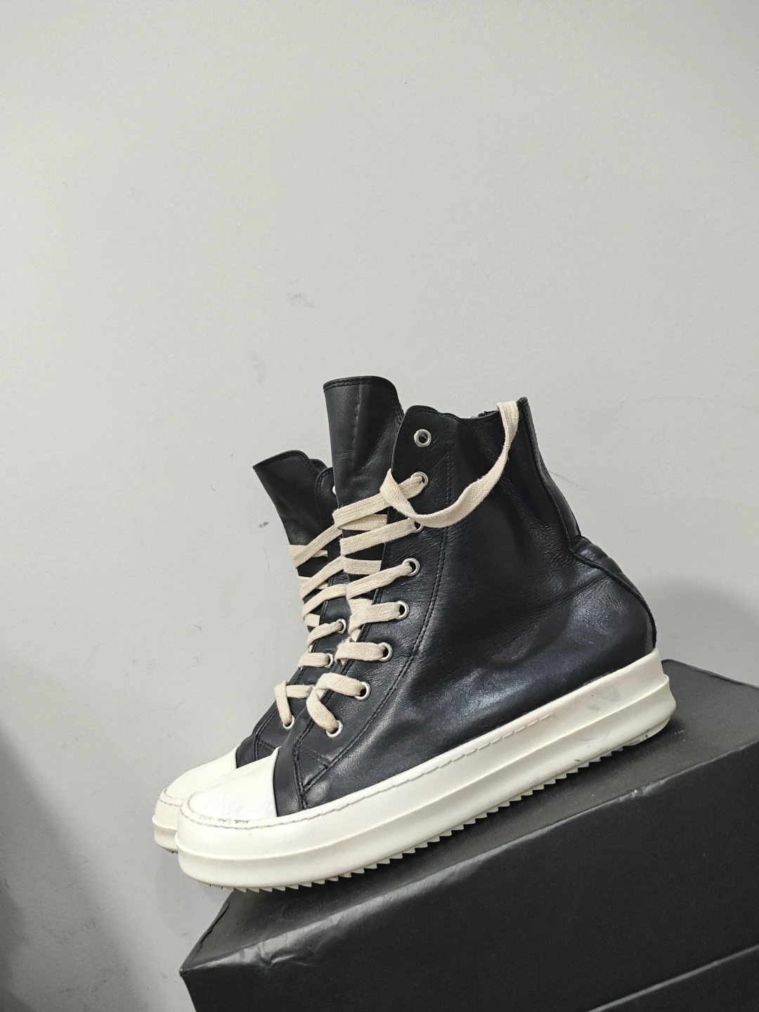 Rick Owens High Top Sneakers Black/White