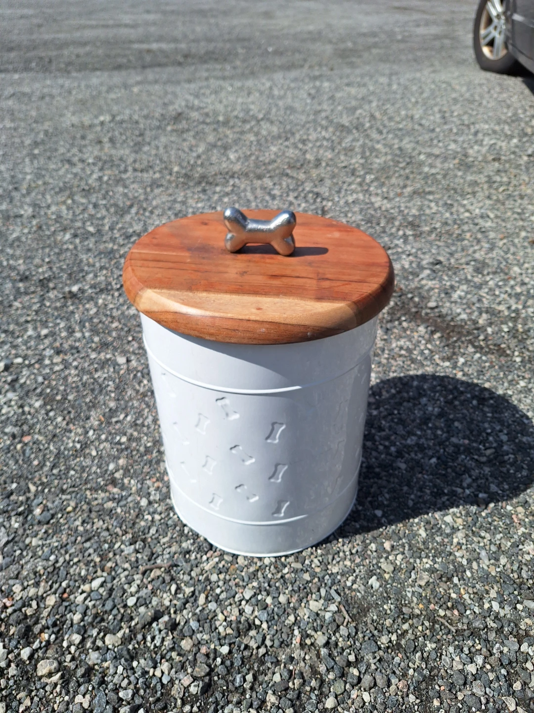 White Pet Treat Storage Canister, Wood Lid (Kit Cat Club)