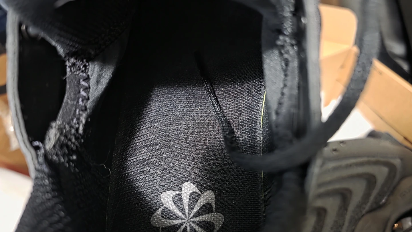 Nike Air Max Tailwind IV Black Running Shoes - photo 2