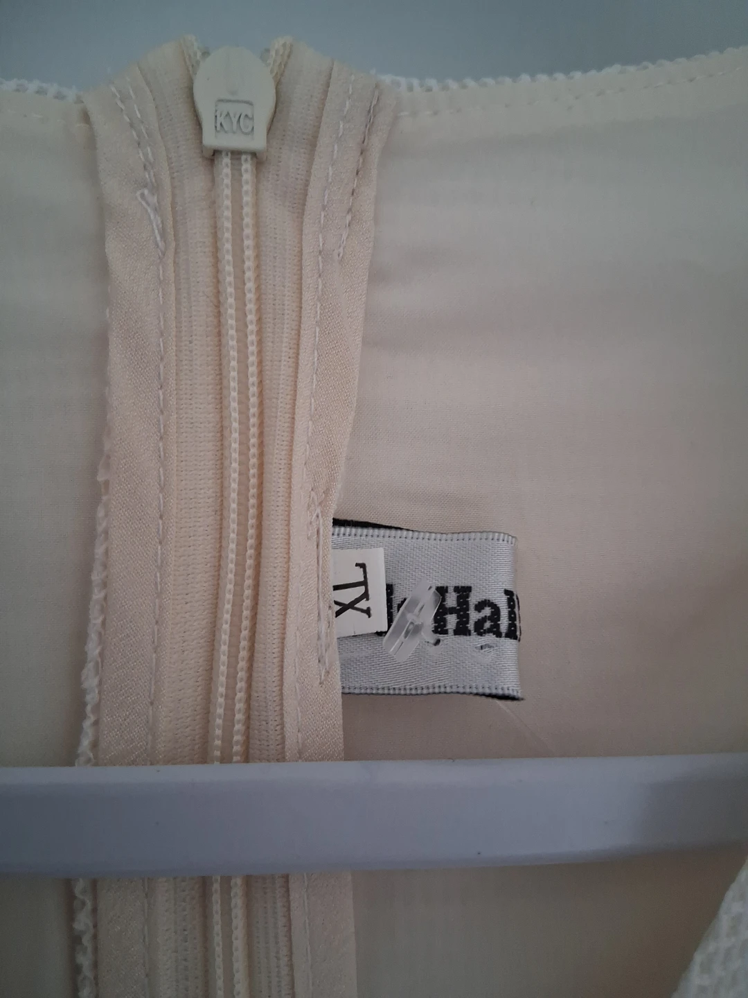 Lily & Hall Dress - Cream - XL (fits S) - photo 5