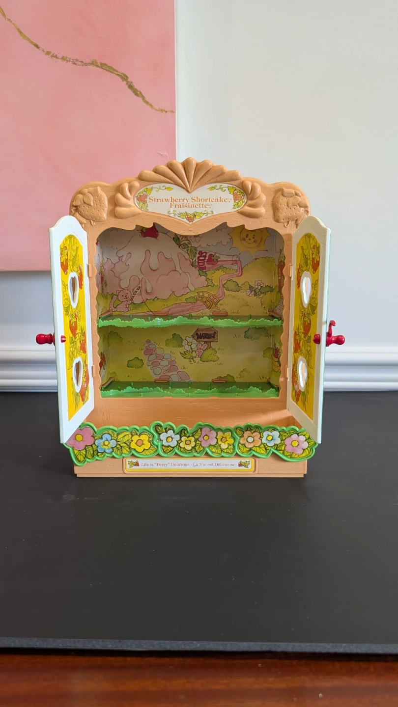 Vintage Strawberry Shortcake Fraisinette Playset - photo 2