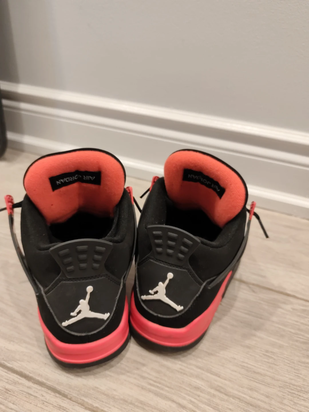 Air Jordan 4 Retro Red Thunder - photo 2