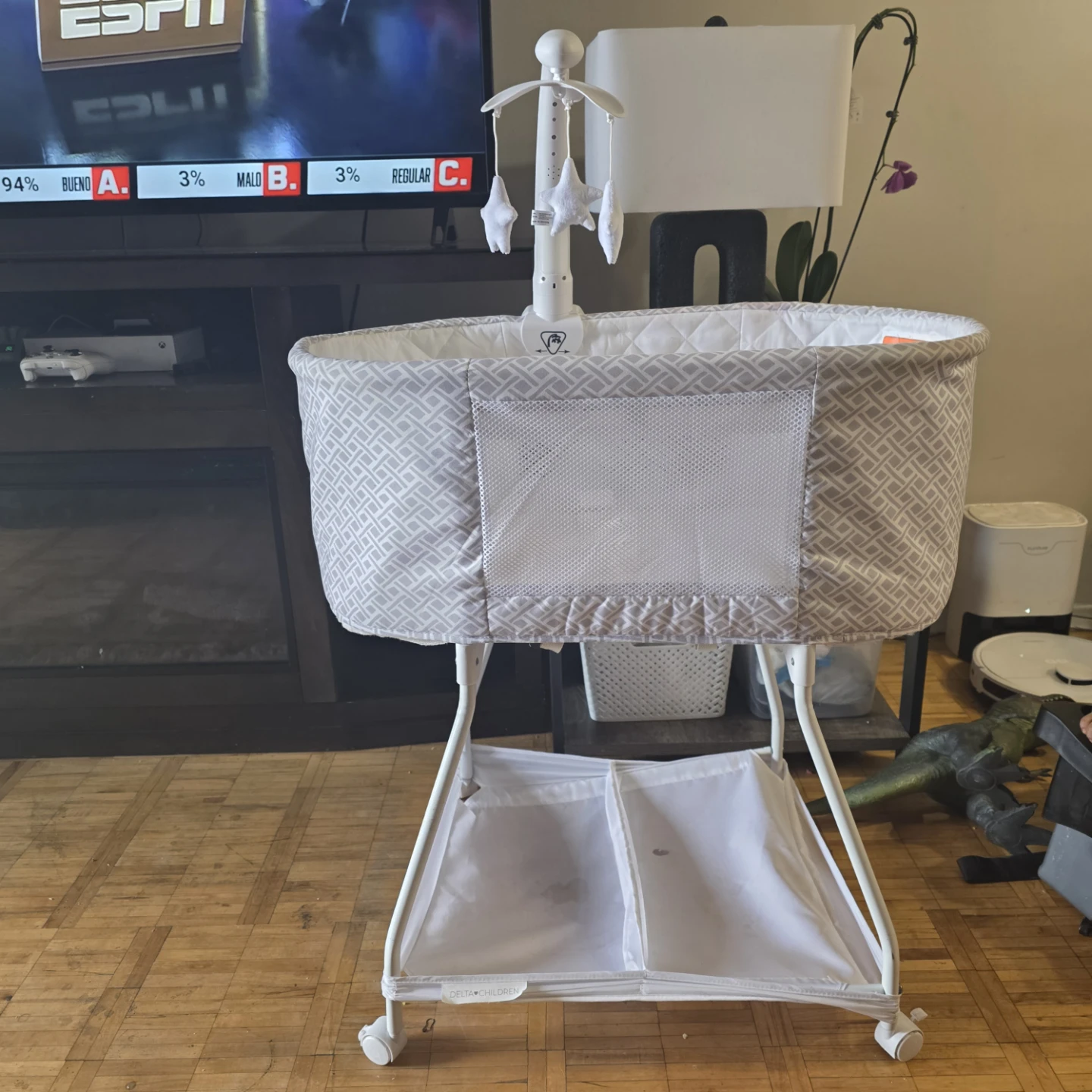 Delta Children Bassinet