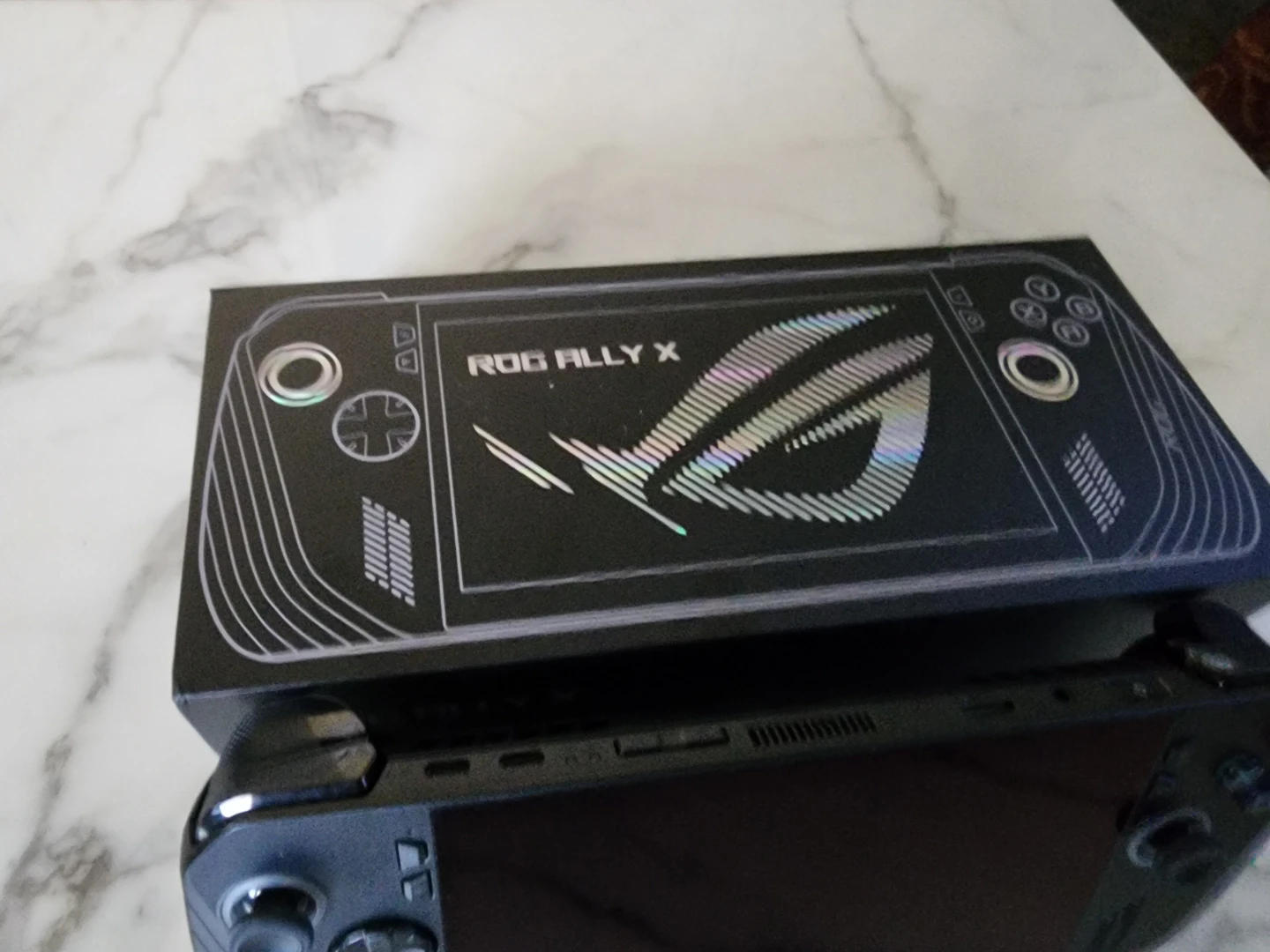 ASUS ROG Ally X Handheld Gaming PC - photo 3