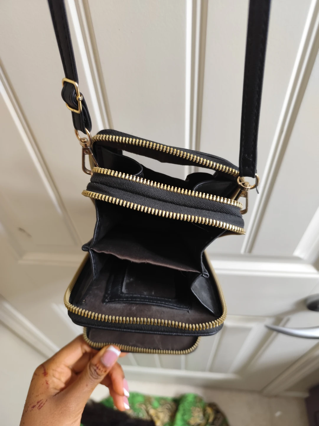 Forever Young Black Crossbody Phone Bag - photo 4