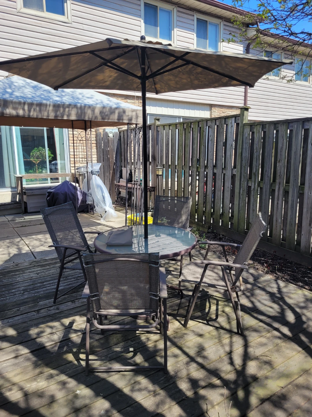 Patio Dining Set with Umbrella