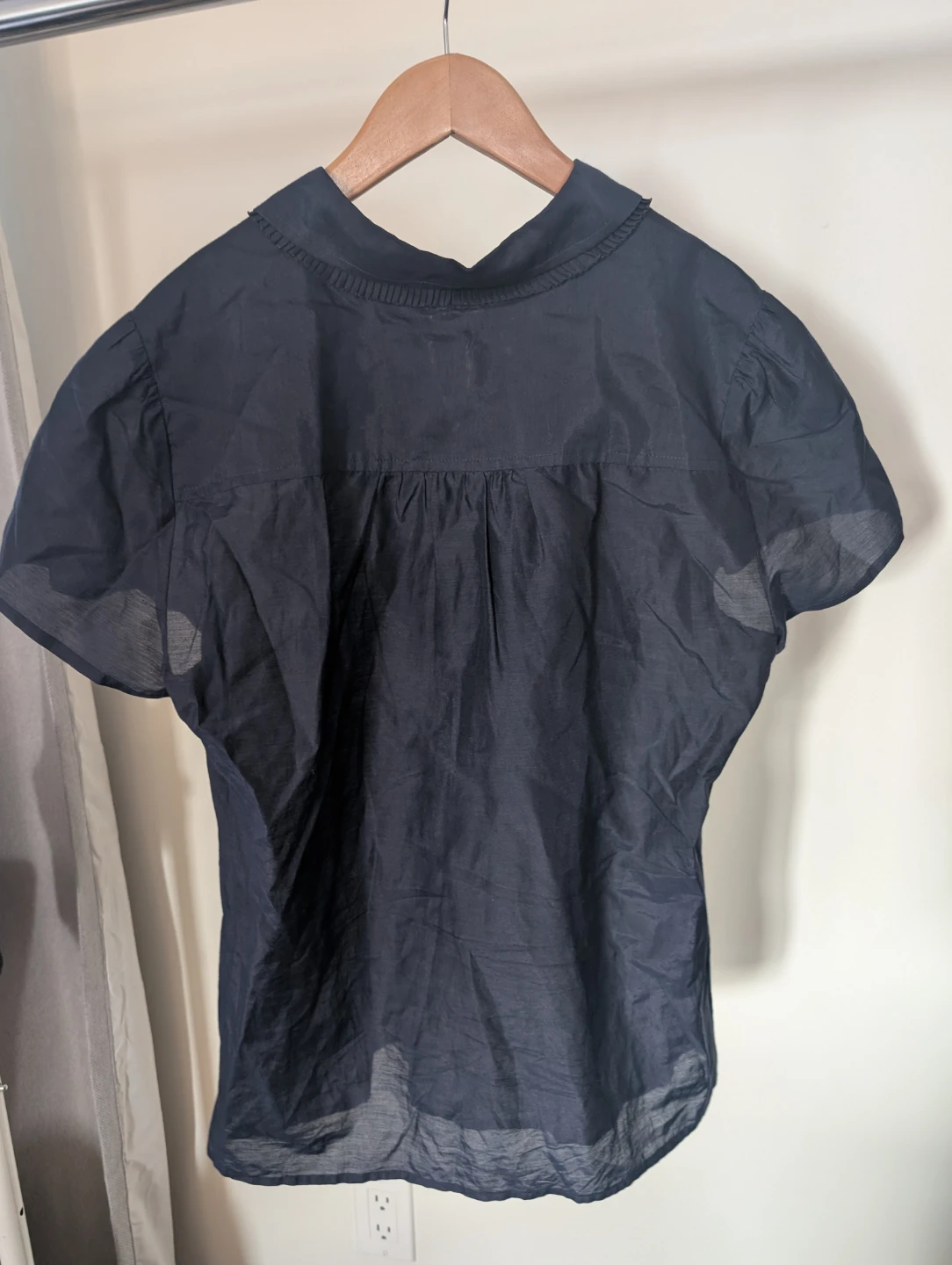 J.Crew Navy Ruffle Blouse Size 6 - photo 4