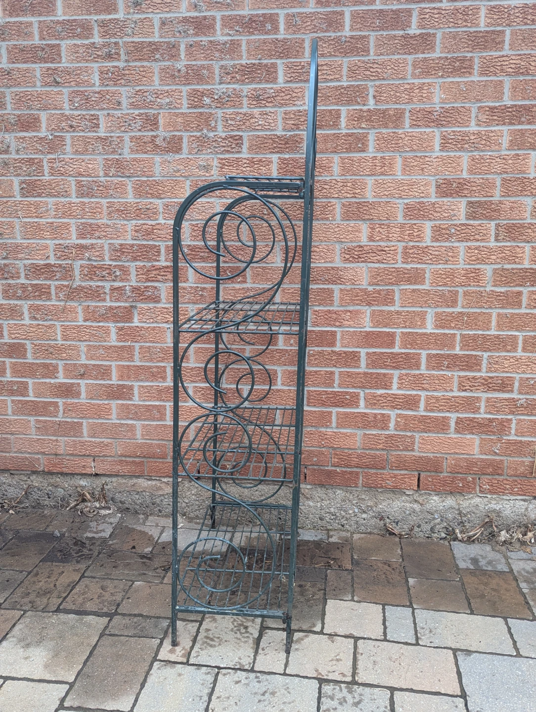 Ornate Dark Forest Green Metal Baker's Rack with Leaf Details - photo 5