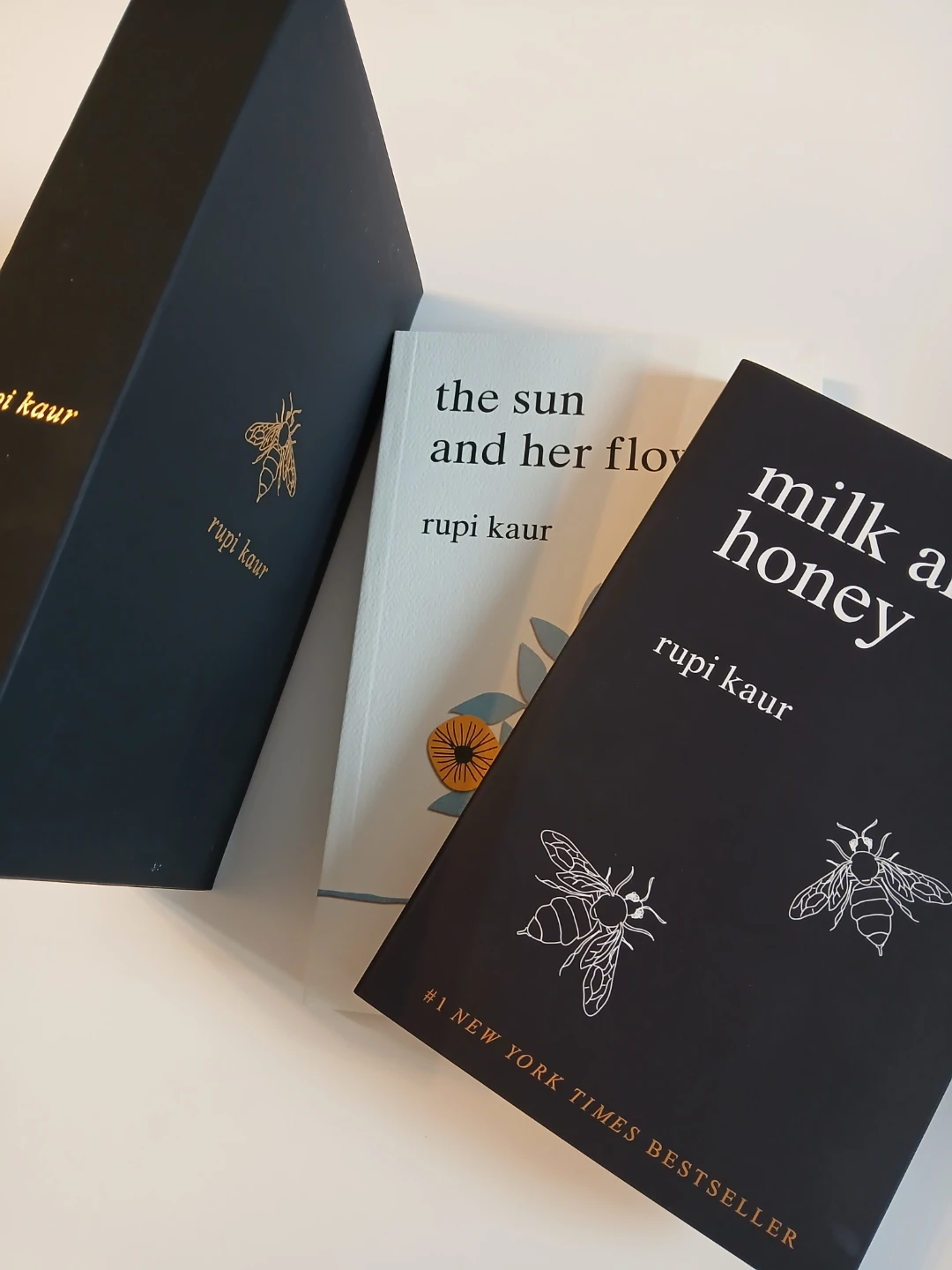 Rupi Kaur Poetry Book Set - photo 2
