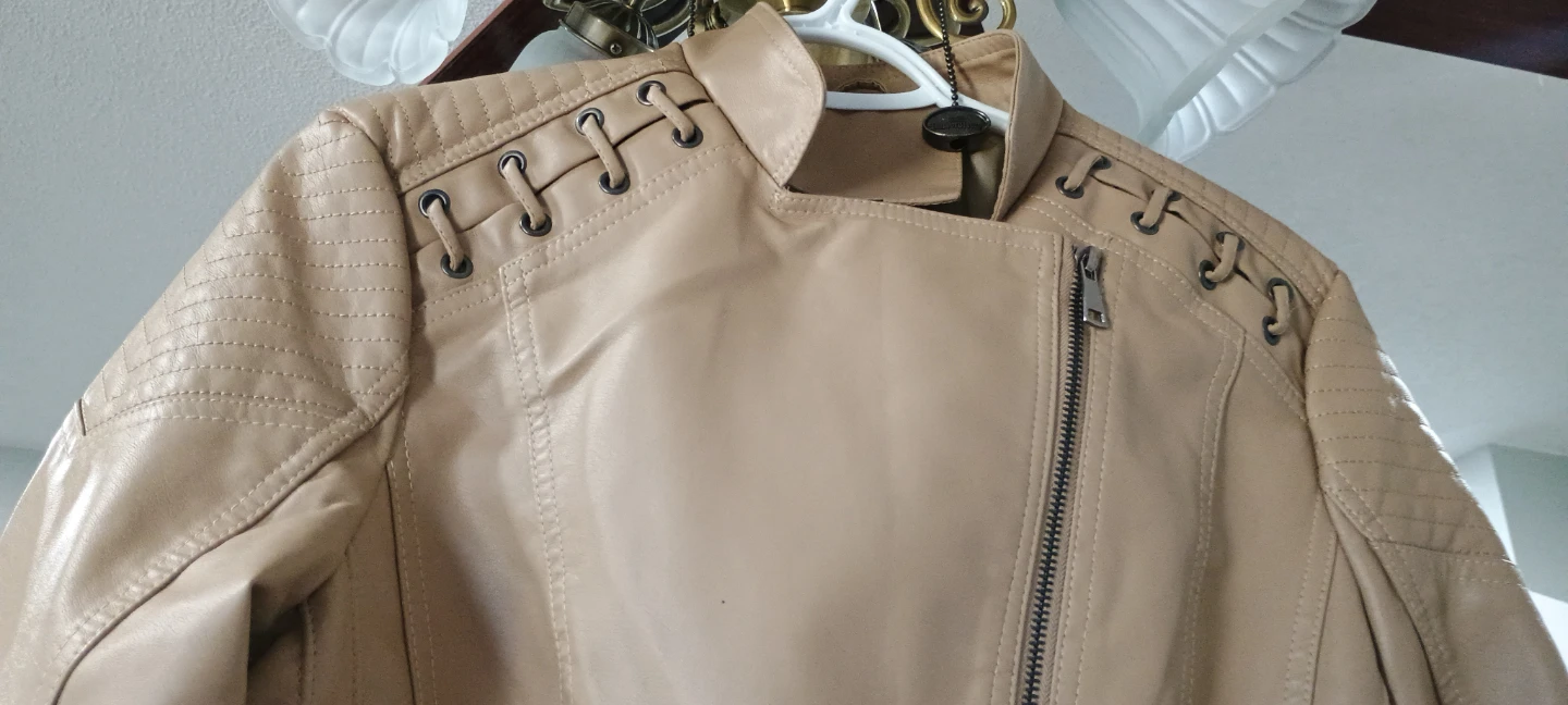 Leather jacket brand new in beige color size M - photo 2