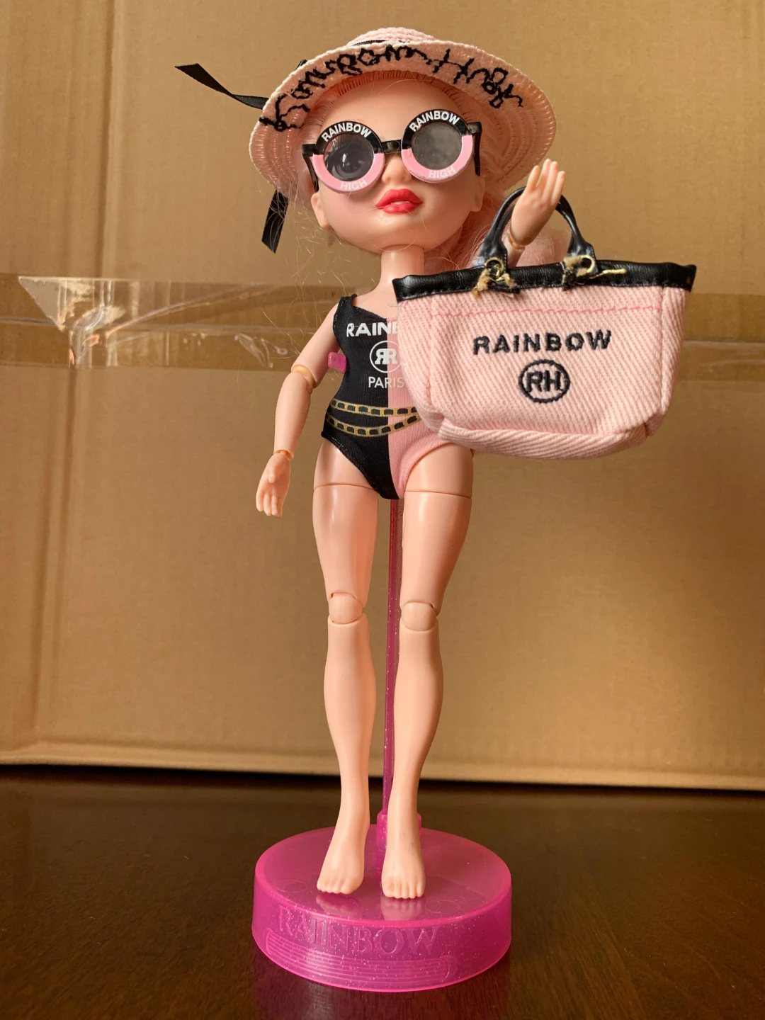 Rainbow High Doll - photo 5