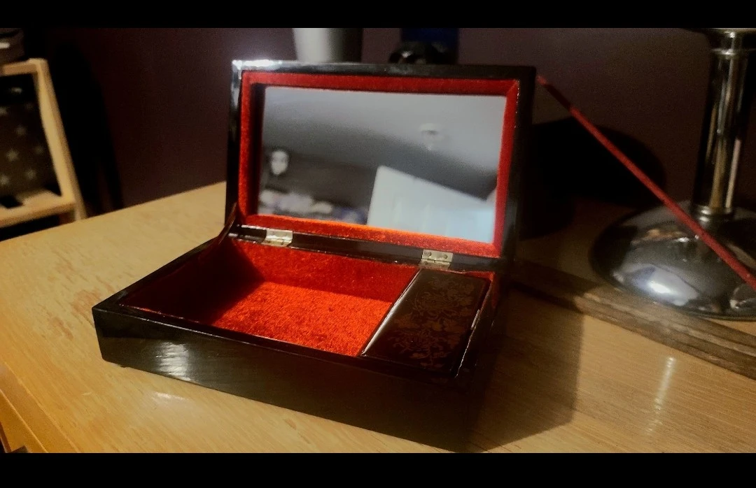 Vintage Jewelry Box with Mirror - photo 2