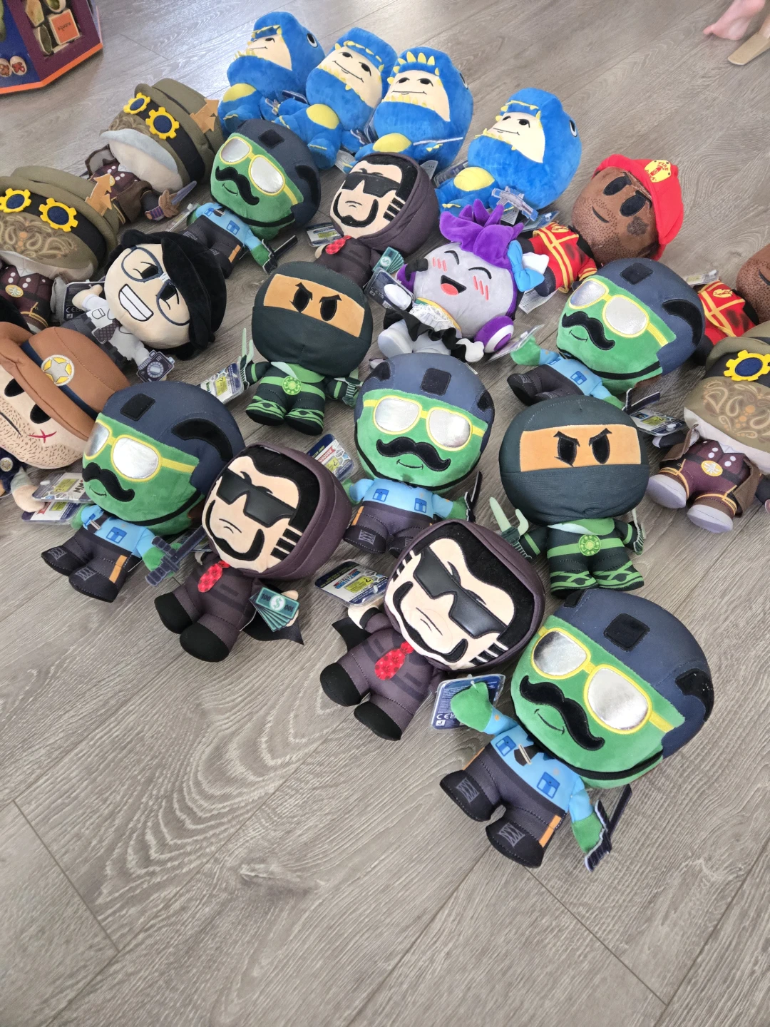 NEW Roblox dev series 8 inch plush - photo 2