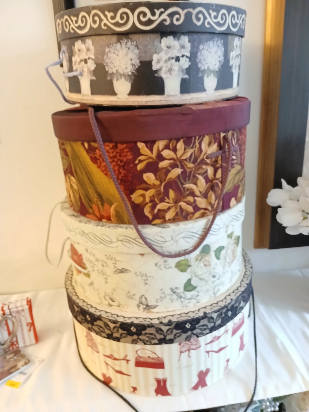 4 Decorative Round Storage Hat Boxes