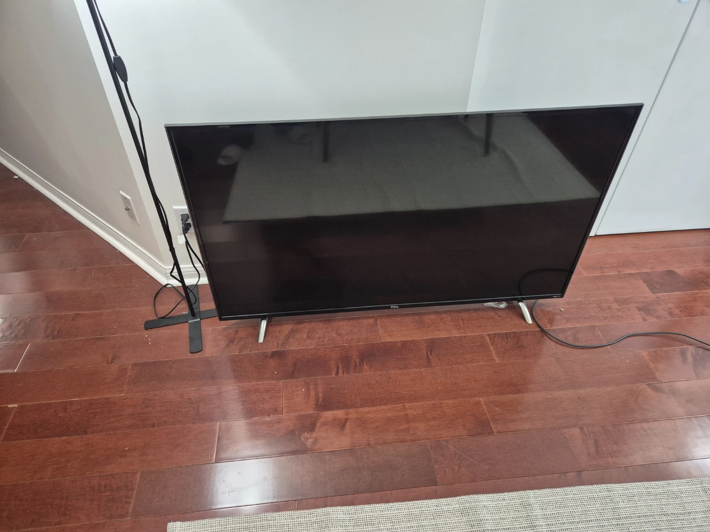 TCL 55P605 Roku TV 55-inch Smart TV (pick up only)