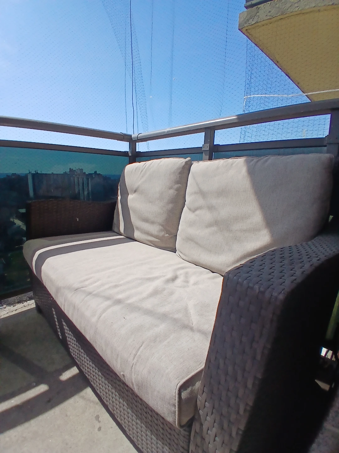 Outdoor Patio Set – Sofa, Chairs & Rugs - photo 2