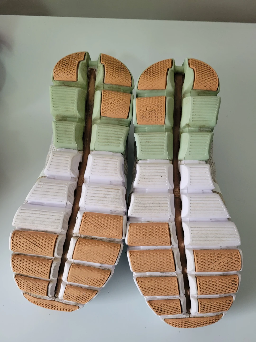 On Cloudflow Running Shoes - photo 5