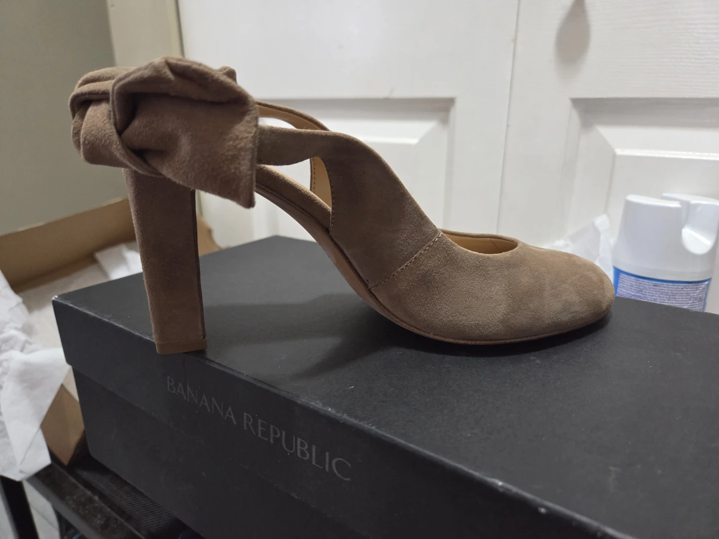 Banana Republic Suede Bow Heels - Tan - photo 3