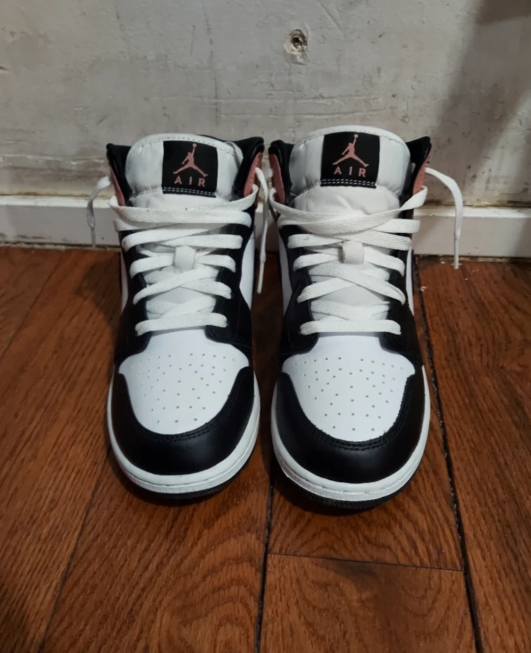 Air Jordan 1 Mid (GS) White/Black-Rust Pink Size 7Y