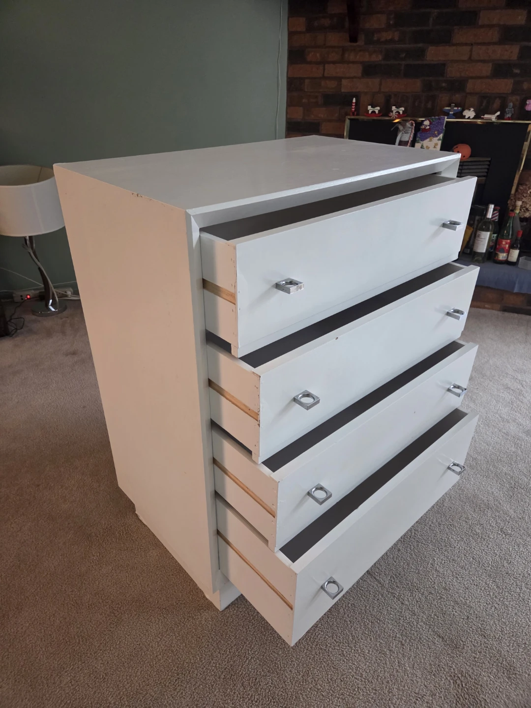 White 4-Drawer Dresser - photo 3