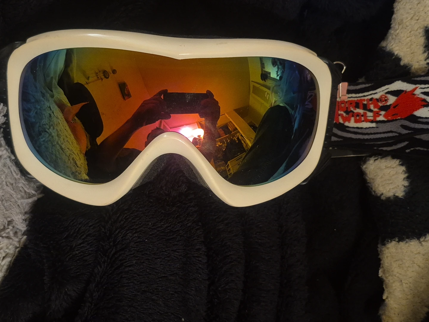 White Ski Goggles with Rainbow Lens