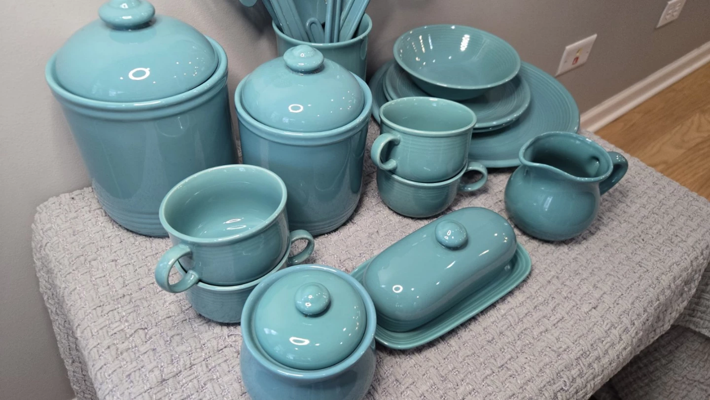 Montgomery turquoise color Ward Color Connection stoneware set - photo 2