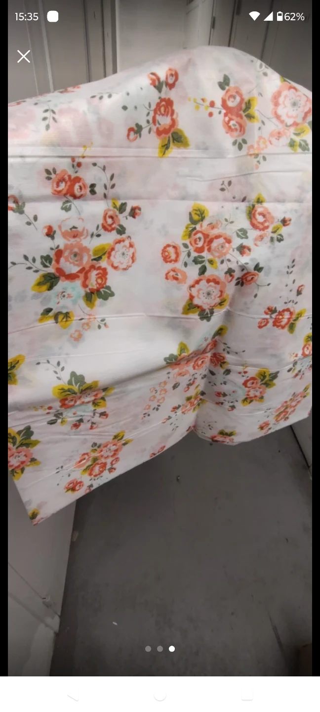 Floral table cloth