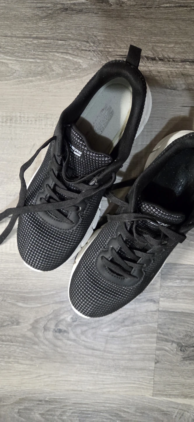 Skechers Black Mesh Running Shoes, Size 6M - photo 5