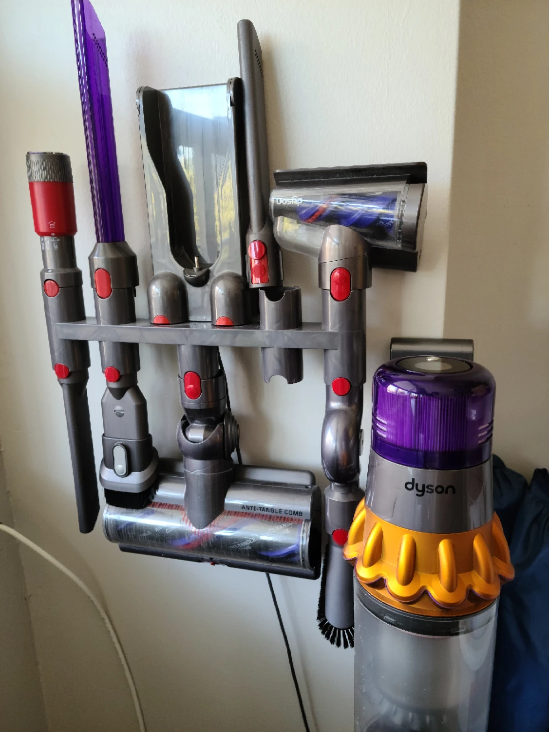 Dyson V15 Detect Cordless Vacuum Cleaner - photo 2