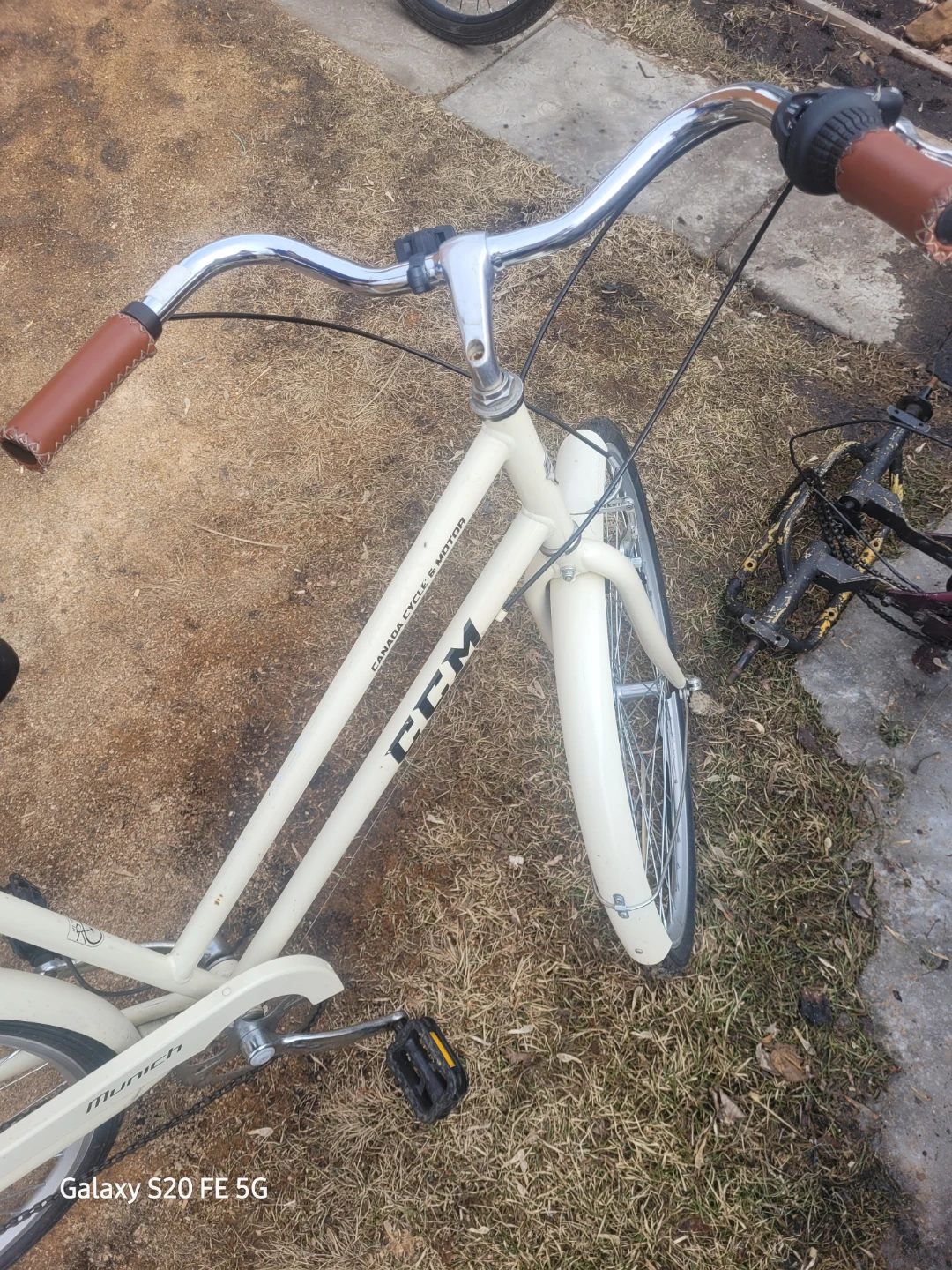 CCM Munich Cruiser Bicycle - photo 2