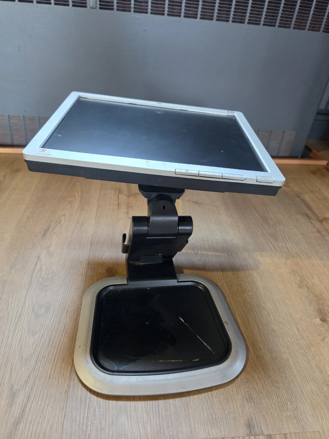 HP L1750 LCD Monitor - photo 3