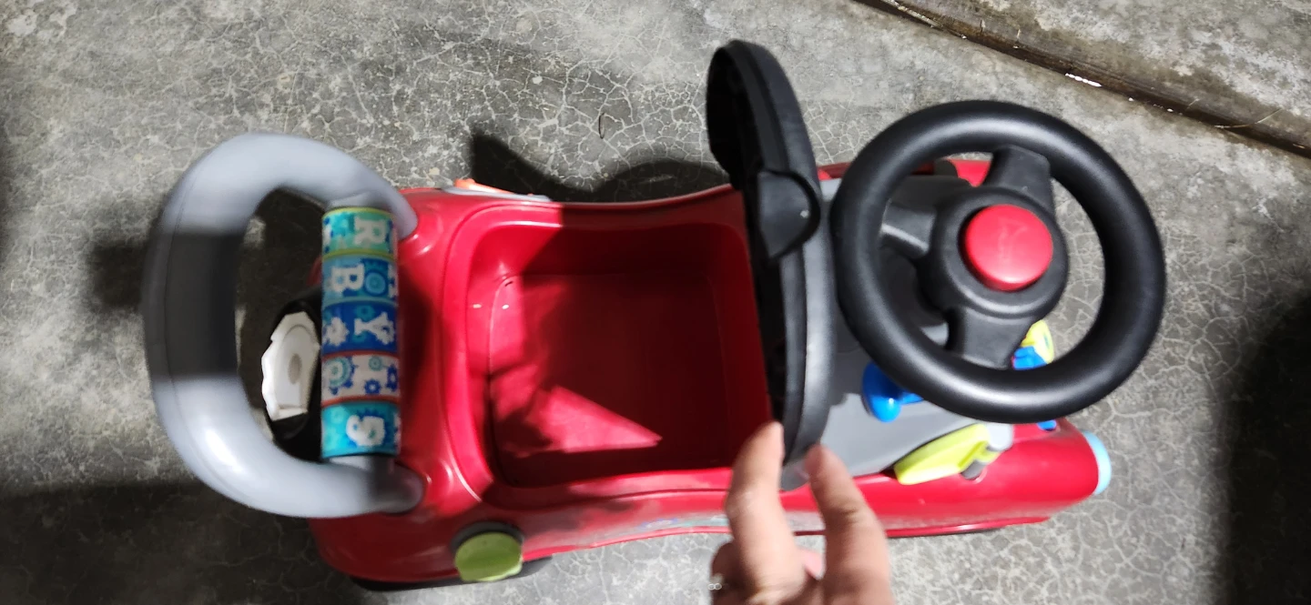 Radio Flyer Red Ride-On Toy Car - photo 3