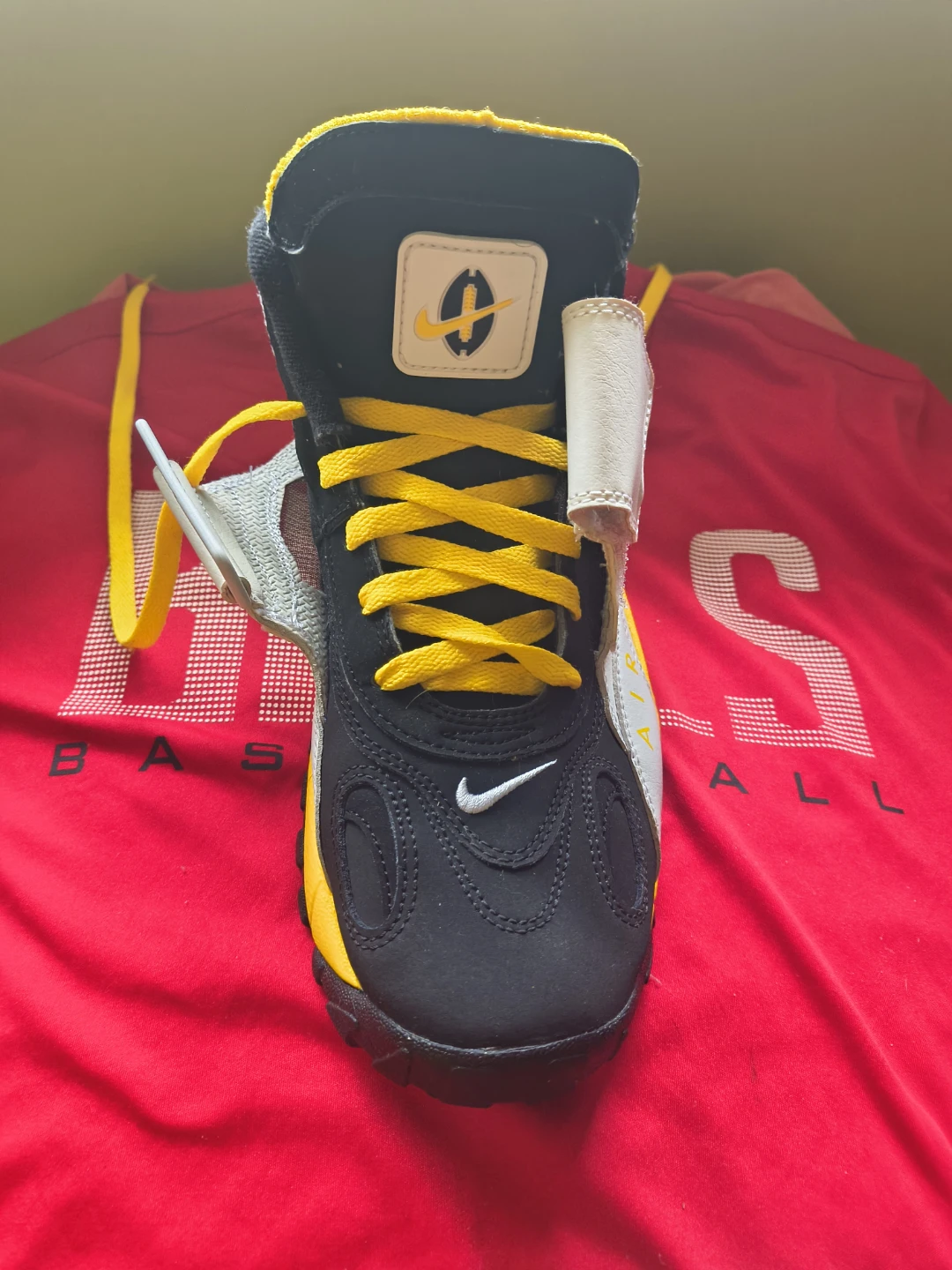 Nike Air Barrage Mid Men's Shoes - photo 2