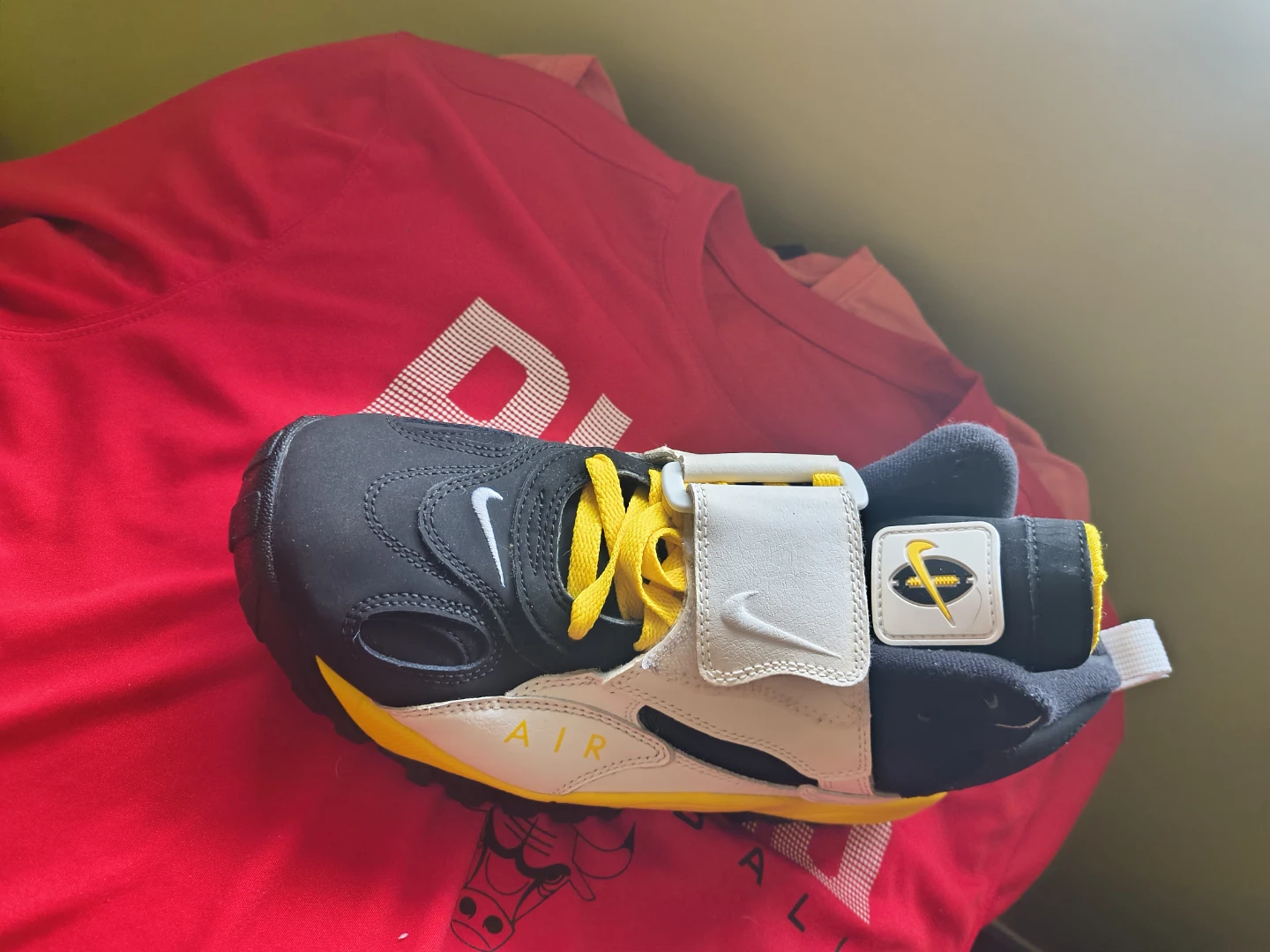 Nike Air Barrage Mid Men's Shoes - photo 3